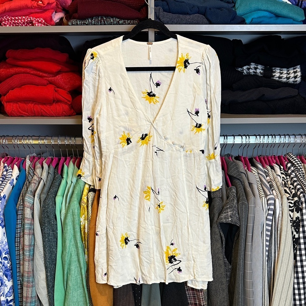 Free People ivory/yellow floral 3/4 sleeve v neck button closure dress size S